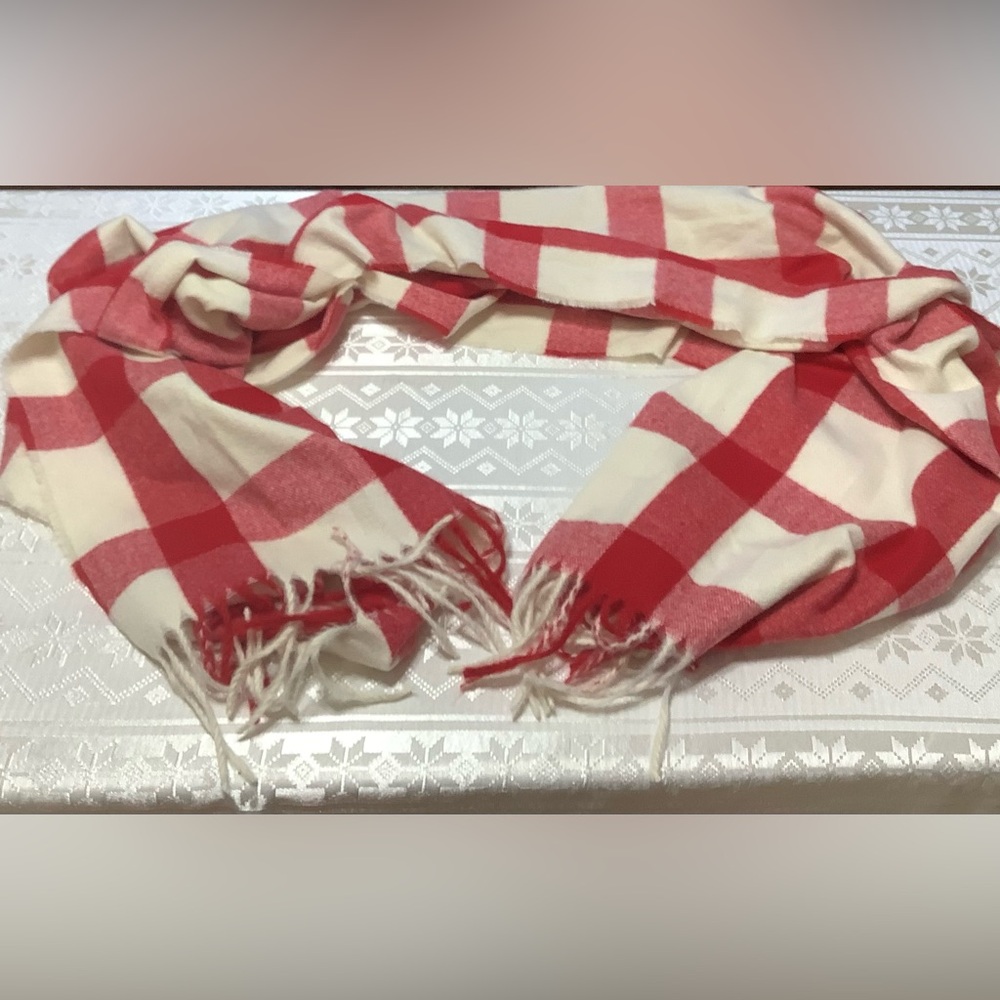 Banana Republic Red and Cream Scarf Buffalo Plaid